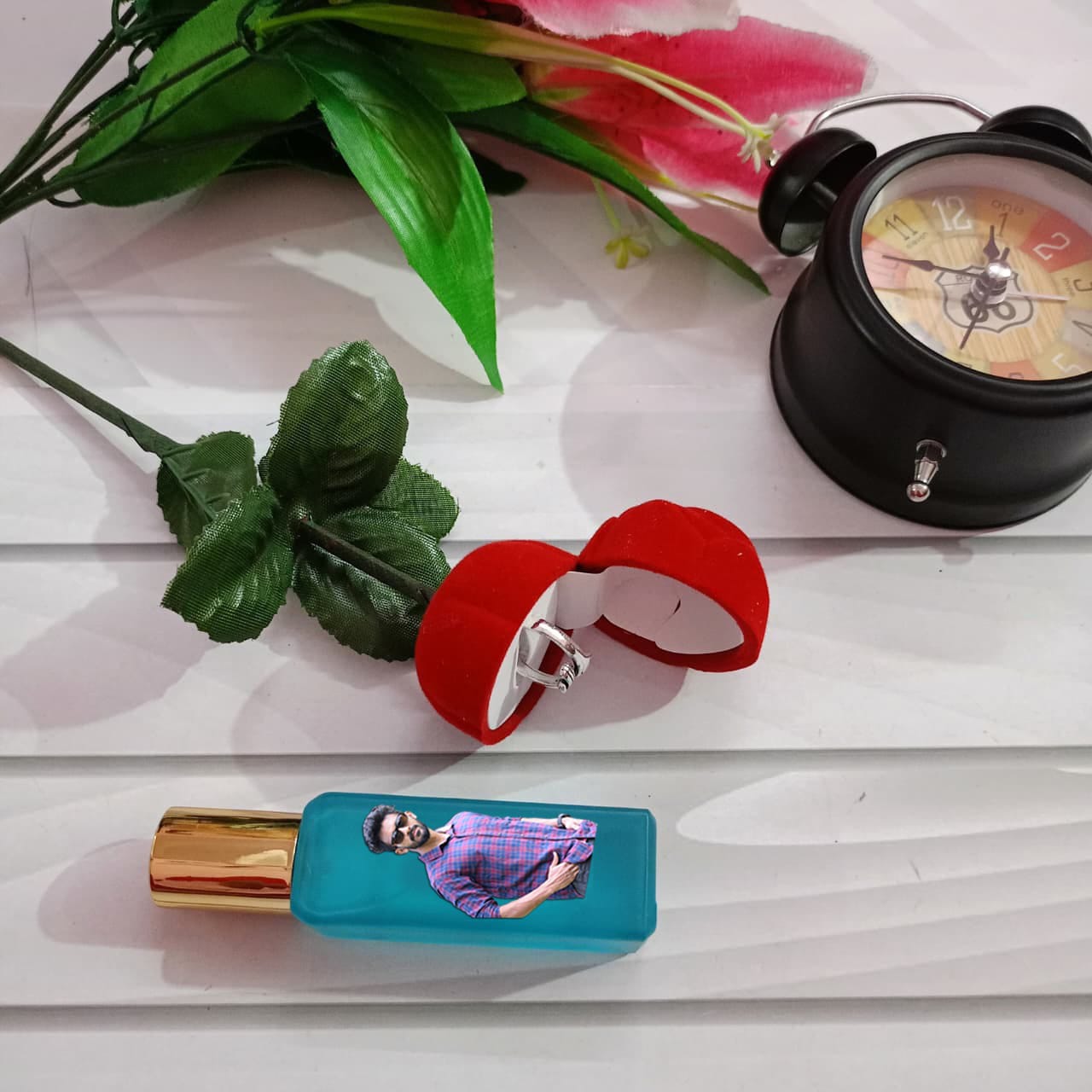 Hug Ring Box & Bellavita Perfume with Image